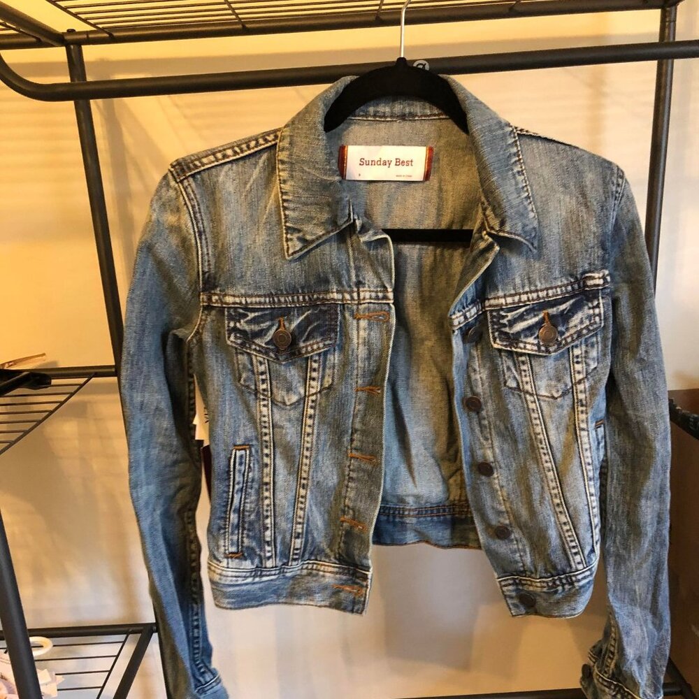 New With Tags Aritzia Sunday Best Cropped Denim Jacket, Size S